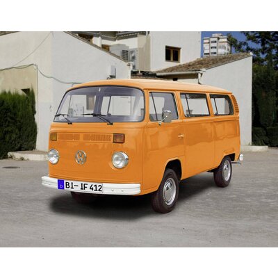 Revell 07667 VW T2 Bus Autómodell építőkészlet 1:24